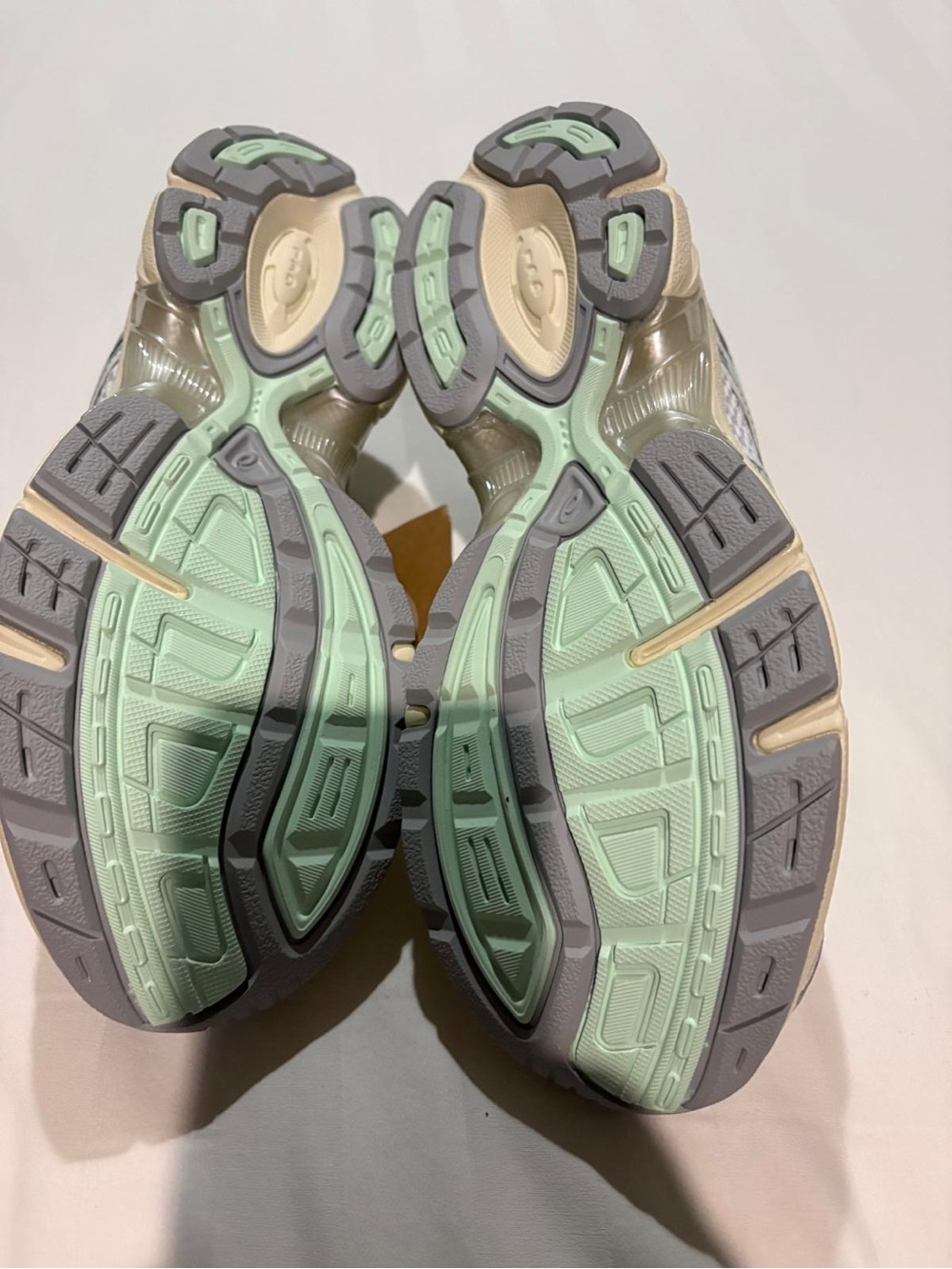 Asics White, Mint & Silver Performance Running Shoes - Picture 3 of 4